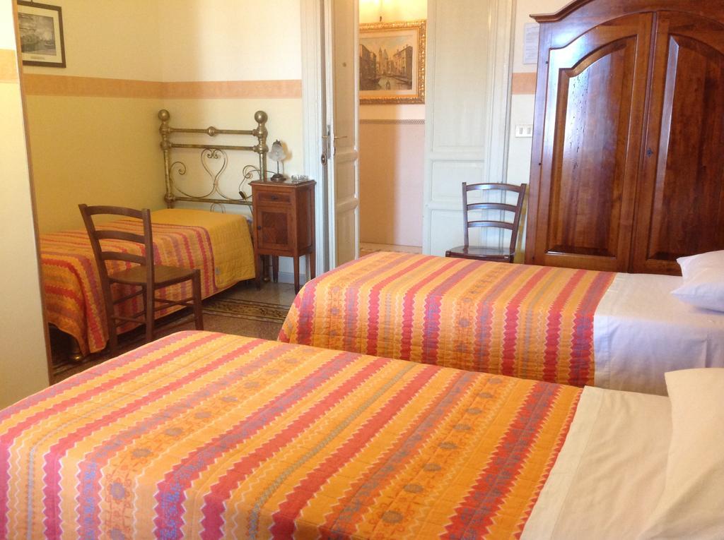 Albergo Cavour Palermo Exteriör bild